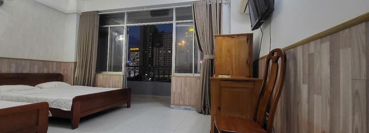Tue Tinh Hotel Nha Trang Luaran gambar