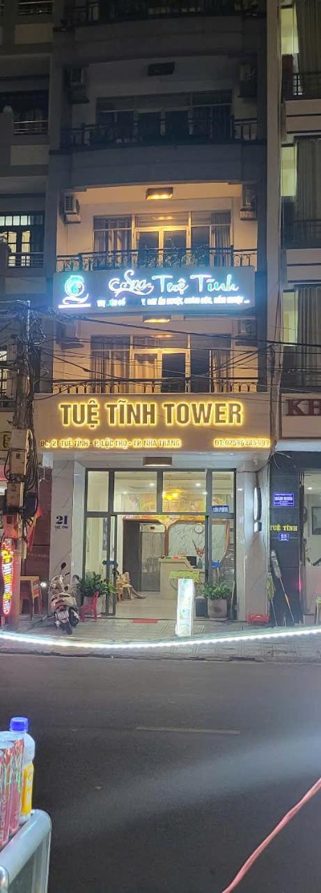 Tue Tinh Hotel Nha Trang Luaran gambar