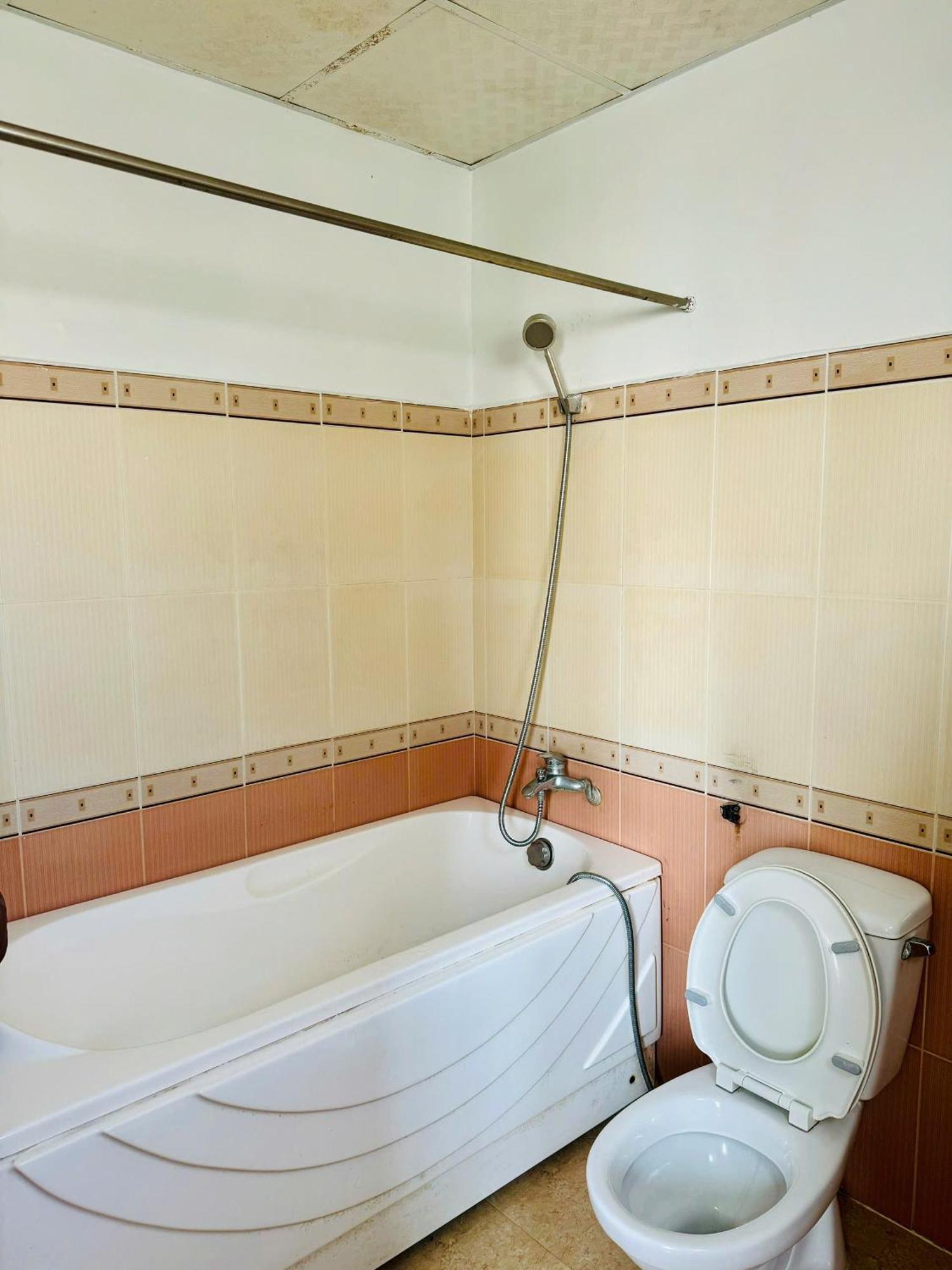 Tue Tinh Hotel Nha Trang Luaran gambar